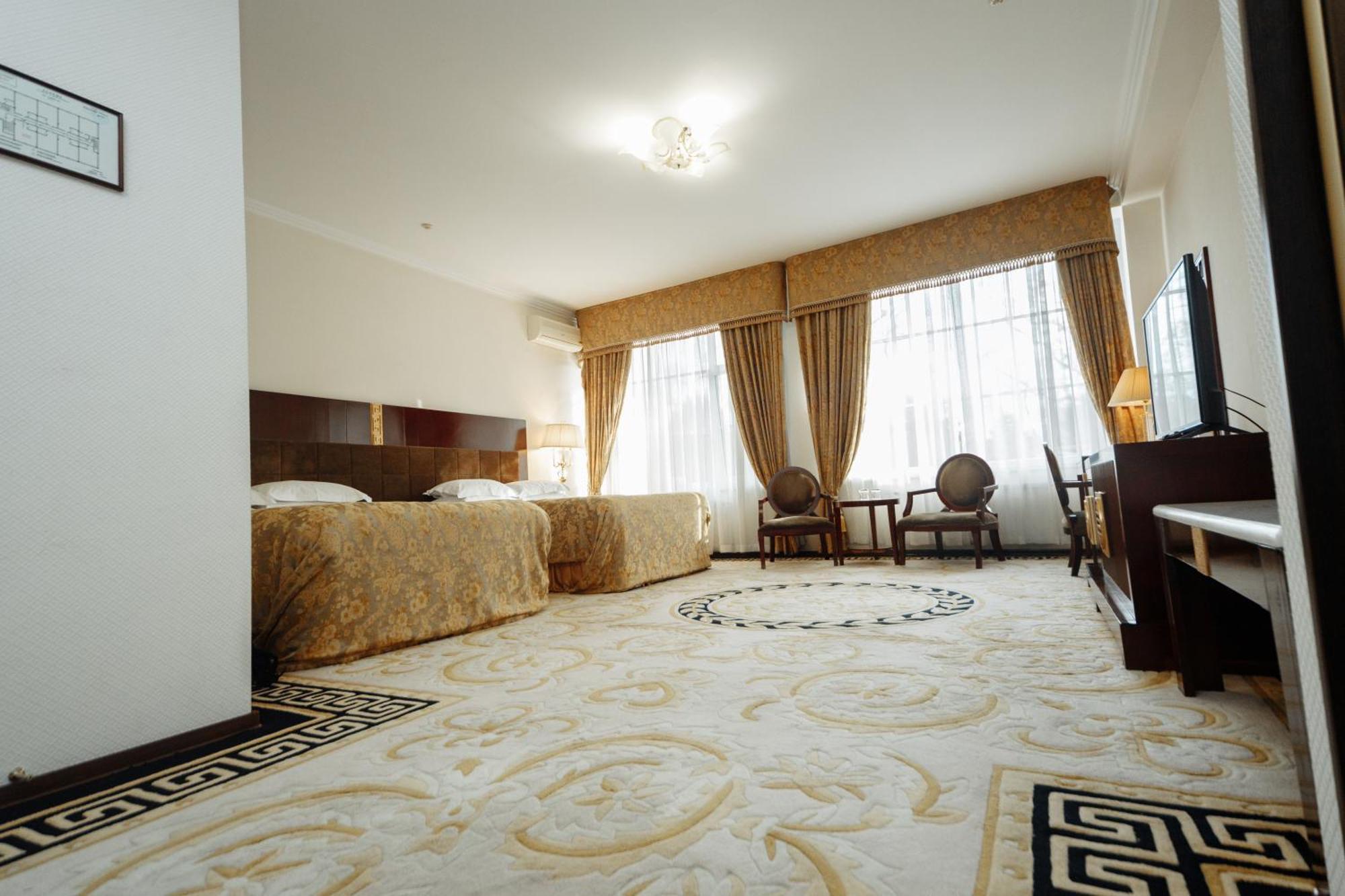 Hotel Royal Park Chisinau Eksteriør bilde